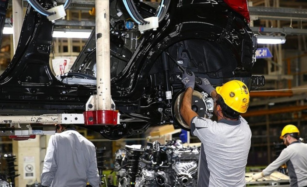 Sakarya'da üretilen otomobiller dünya yollarında
