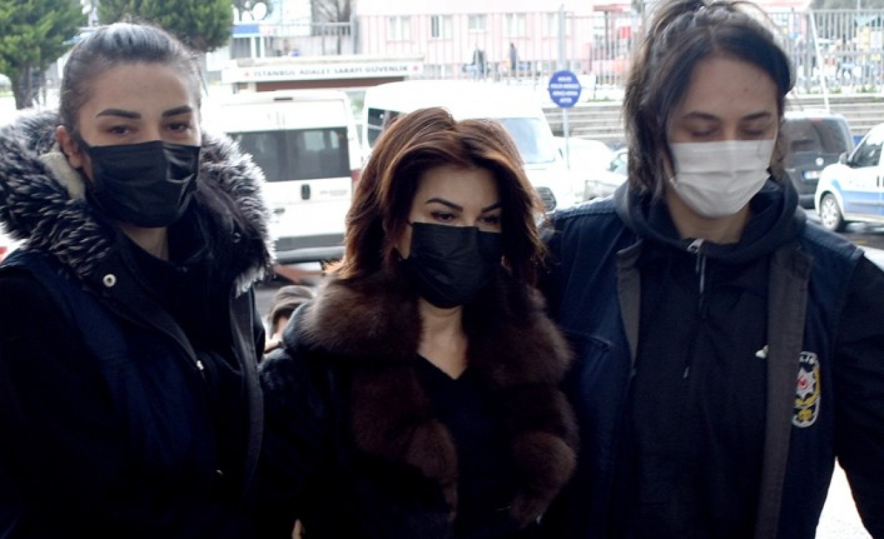 Sedef Kabaş'ın olay tweeti ortaya çıktı: 15 Temmuz'dan bir kaç ay önce atmış