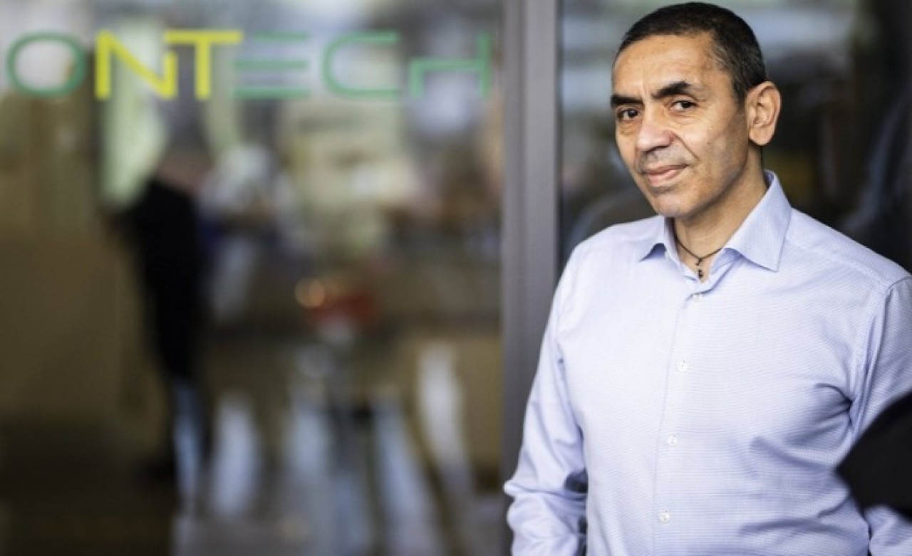 Uğur Şahin'den 'Omicron' açıklaması: 'Yeni aşı geliştireceğiz'