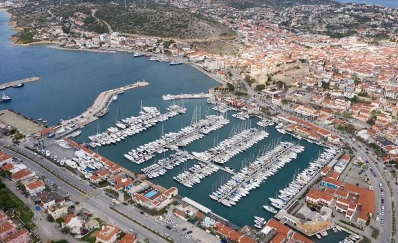 Yerli turistler Temmuz-Eylül dönemi seyahatlerinde 29, 8 milyar lira harcadı