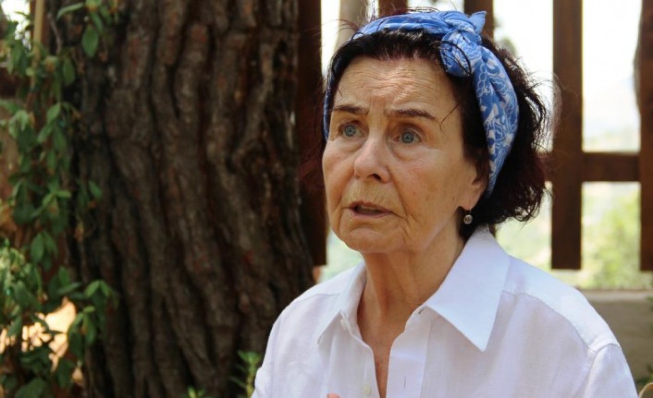 Yeşilçam'ın usta oyuncusu Fatma Girik hayatını kaybetti