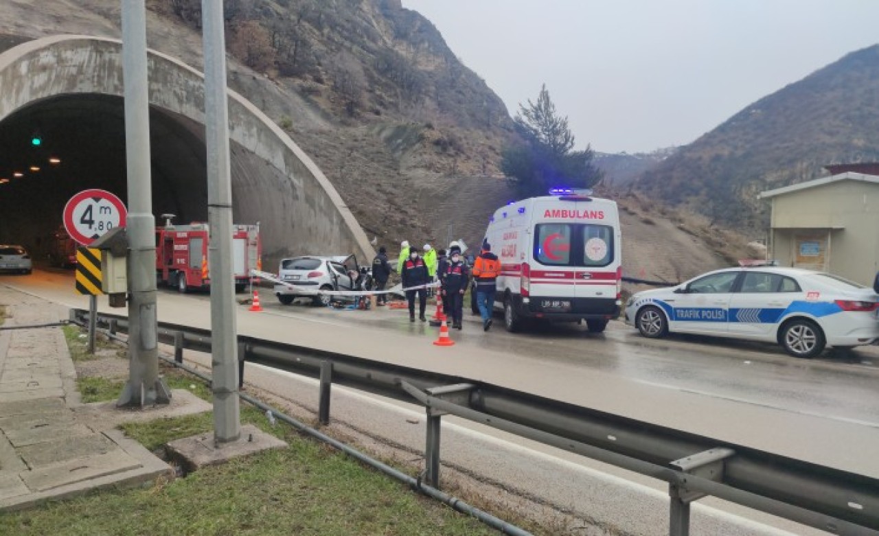Amasya'da korkunç kaza: Saliha Tok Başar ve Eymen Melih Başar öldü,  Uğur Başar ve Uras bebek yaralandı