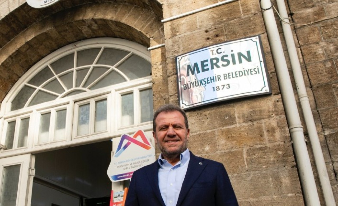 Belediye Başkanı, kaçak su kullandığını tespit eden belediye personelinin işine son verdi