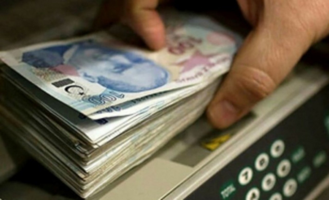 Başvurana anında nakit para:  Bir yıl ödemesiz,  10 yıl vadeli