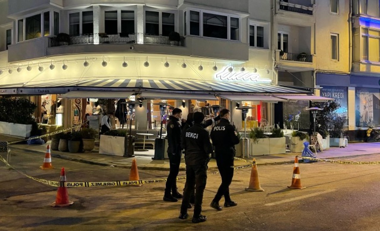 Beşiktaş'ta restorana silahlı saldırı: Yaralılar var