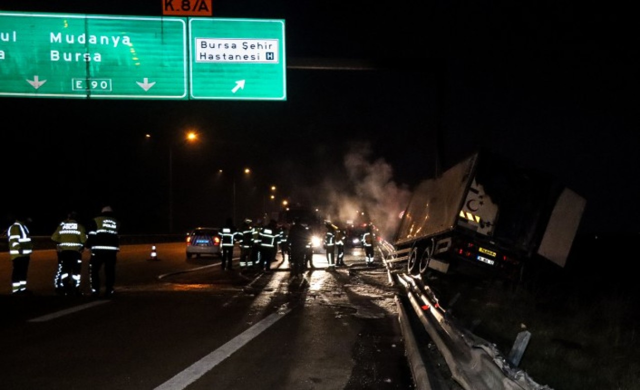 Bursa'da feci kaza: Selahattin Kanay ve Erkin Seydanur öldü