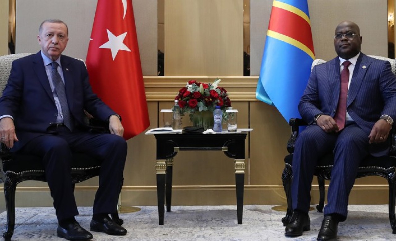 Cumhurbaşkanı Erdoğan,  giderken uçakla yanında götürdüğünü açıkladı: Kongo'ya büyük yardım