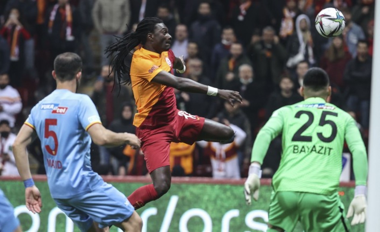 Galatasaray'a Gomis de çare olmadı: Kayserispor'la berabere kaldı,  yönetim ve Başkan Burak Elmas protesto edildi