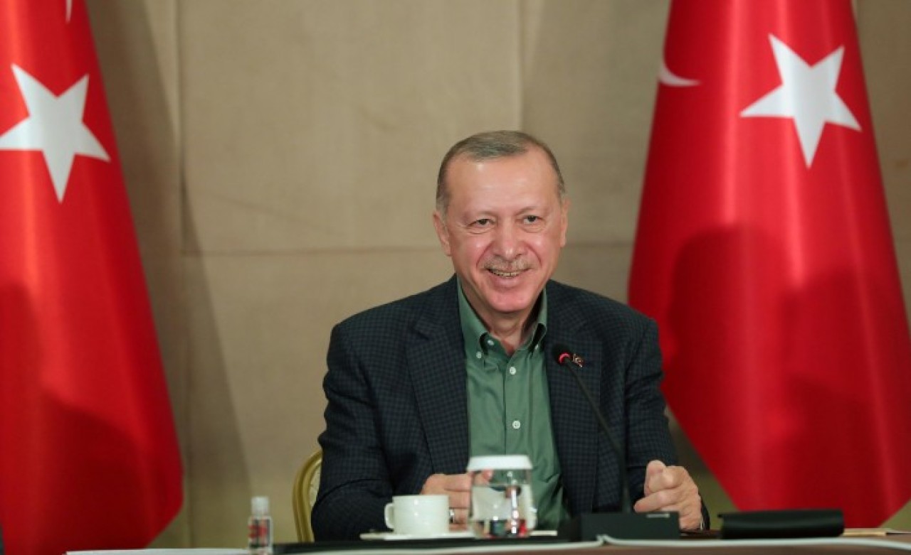 Gazetecinin yönelttiği soru Cumhurbaşkanı Erdoğan'ı hayrete düşürdü: Müslüm Baba gibi tam damardan oldu