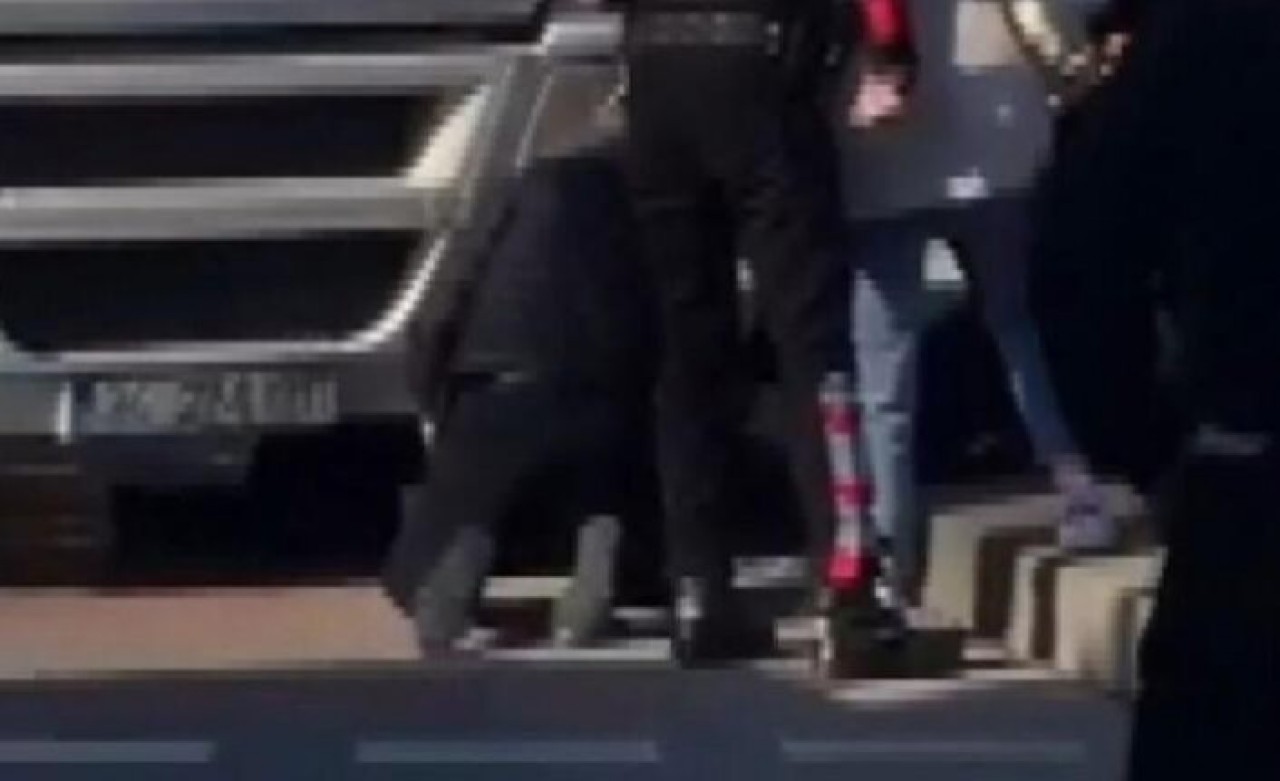 Güngören'de korkunç kaza: Nihal Akbaş öldü,  çocukları son anda kurtuldu