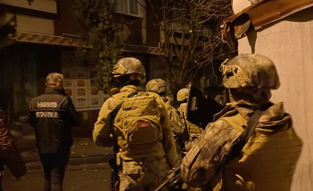 Havadan ve karadan: İstanbul'da şafak vakti operasyon