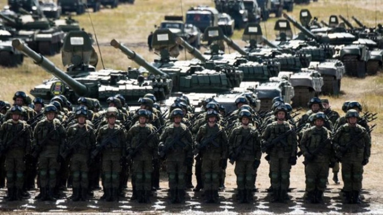 Rusya'dan savaş ilanı gibi açıklama: Ülkeyi terk edin