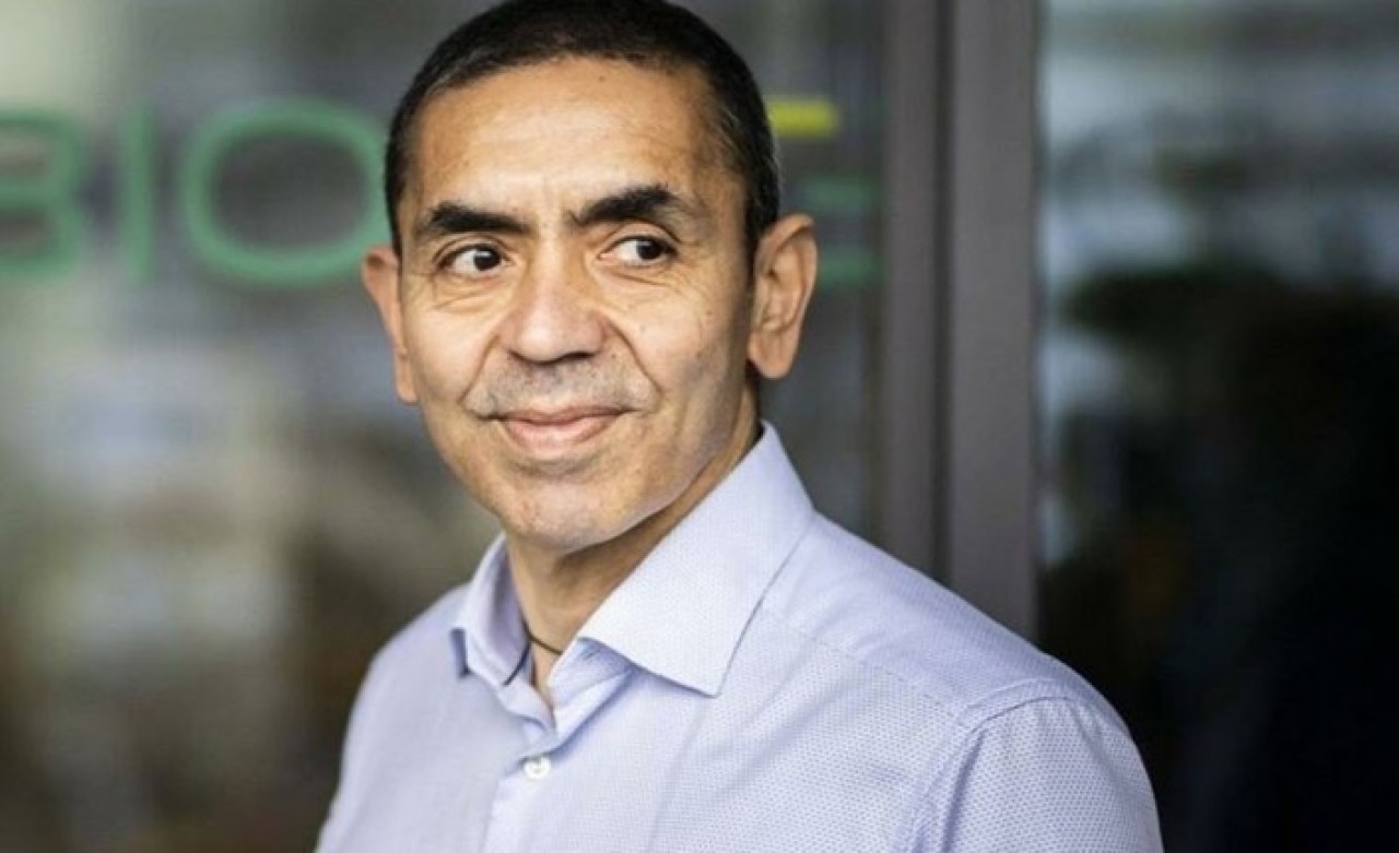 Uğur Şahin duyurdu: Bebeklere koronavirüs aşısı geliyor