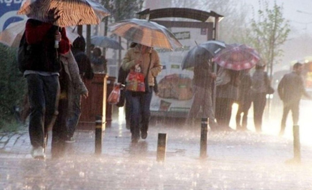 14 ilde yaşayanlar dikkat: Meteoroloji'den çok kuvvetli yağış uyarısı