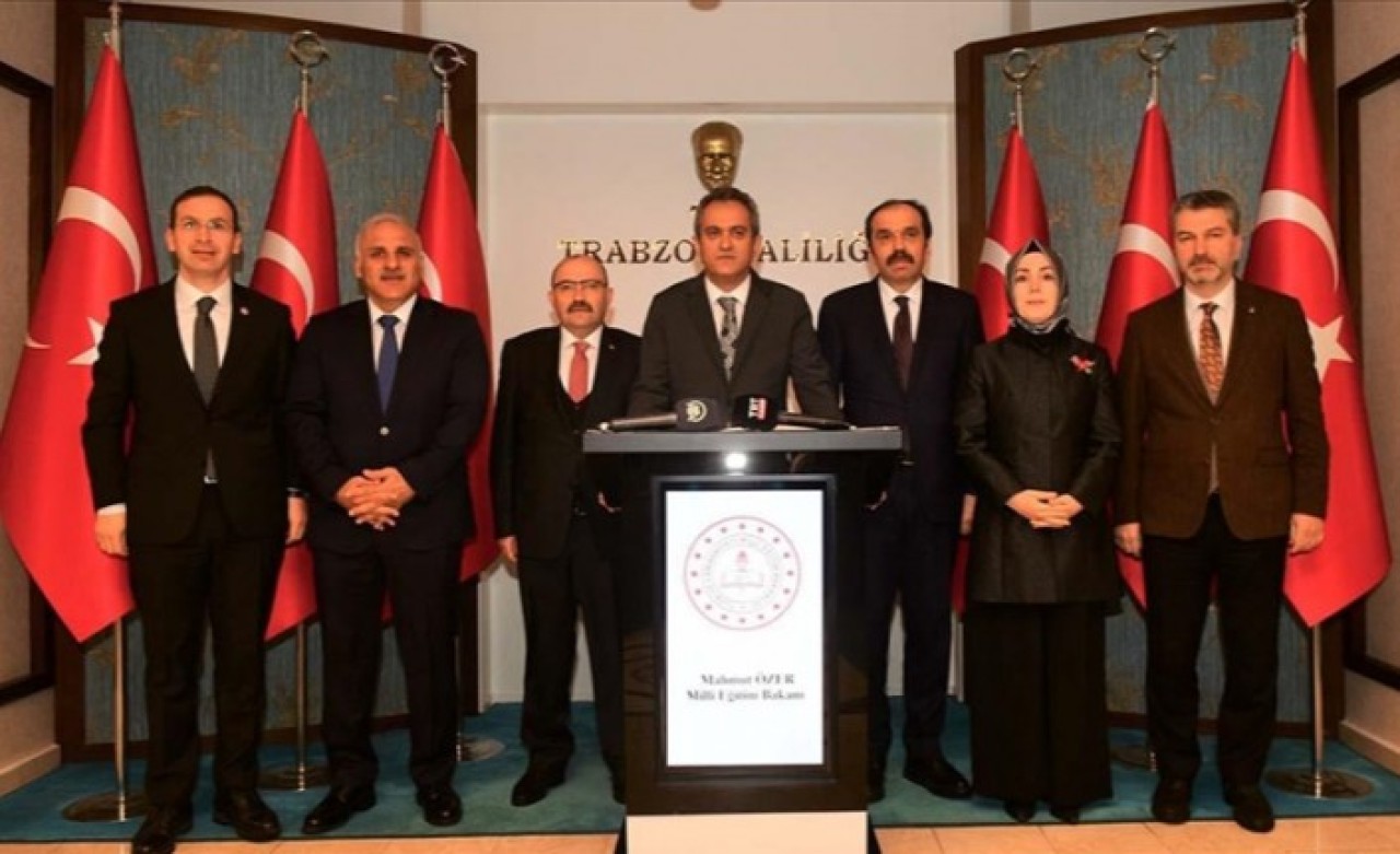 Bakan Özer'den telafi eğitimi açıklaması