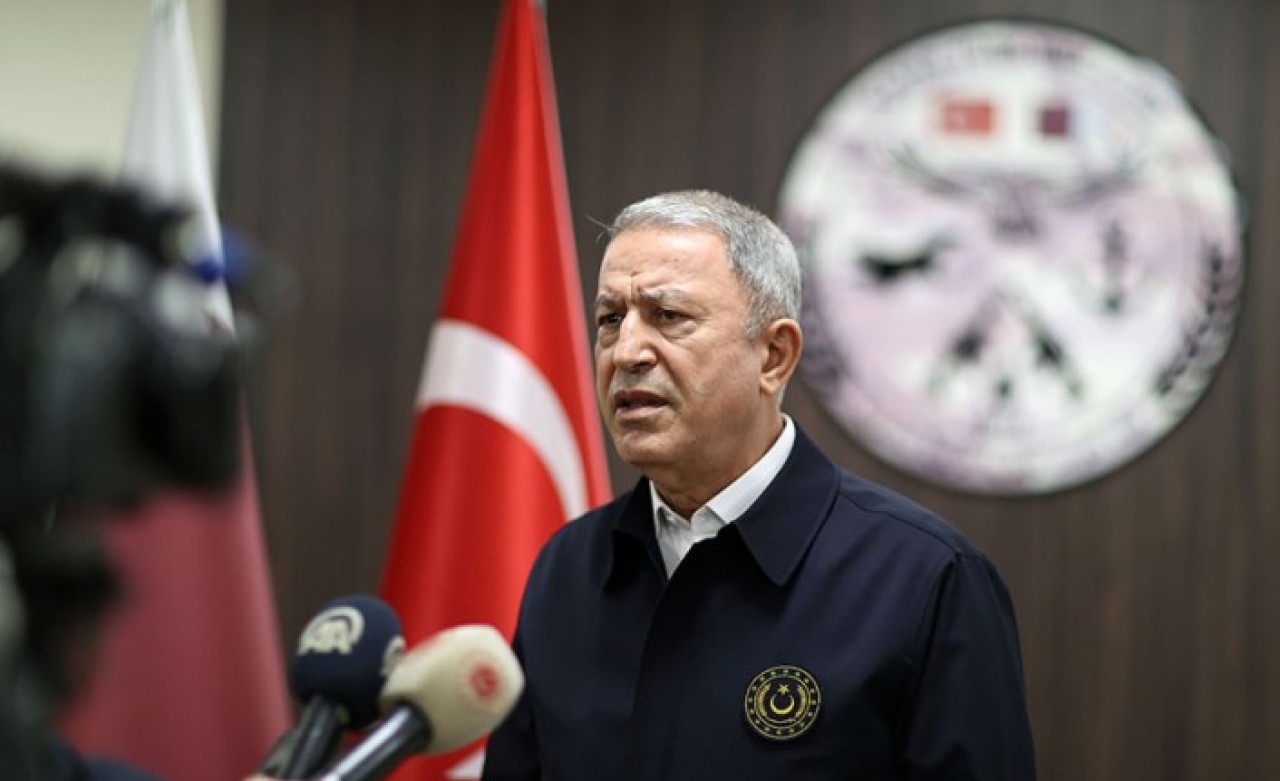 Bakan Hulusi Akar'dan İstanbul Boğazı'ndaki mayınla ilgili açıklama