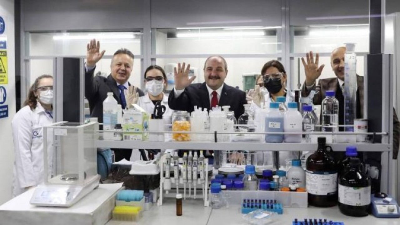 Bakan Varank'tan İHKİB Ekoteks Laboratuvar Merkezi'ne ziyaret