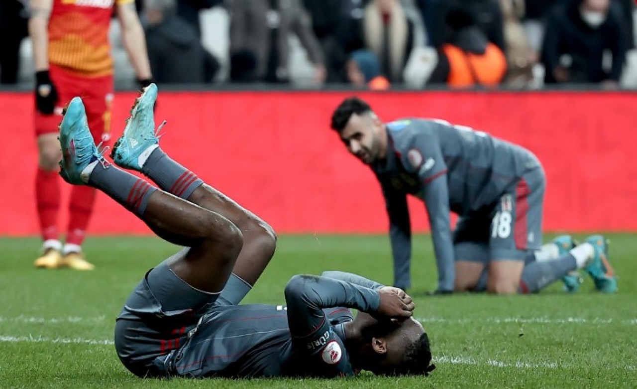 Beşiktaş'a şok: Kupada da yok! Kayserispor yıktı gitti!