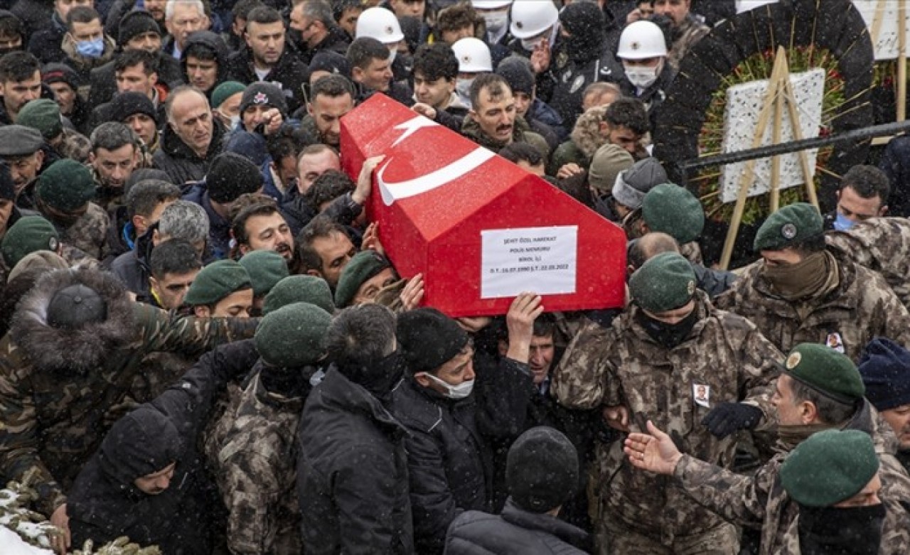 Bingöl'de şehit olan polis memuru Birol İli memleketi Erzurum'da defnedildi