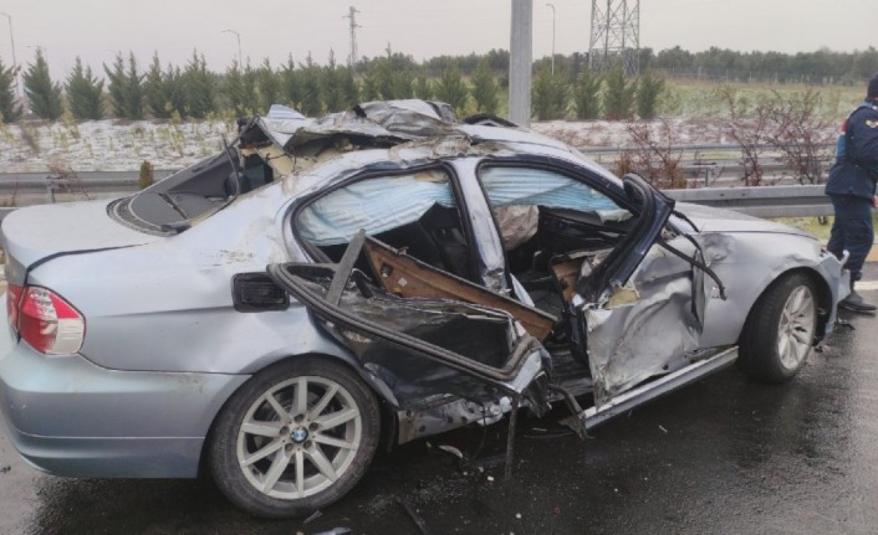 Bursa'da korkunç kaza: Ömer Kürşad Durukan öldü,  Çağdaş Çelik,  Bahadır Bakay,  Kadir Keskin yaralandı