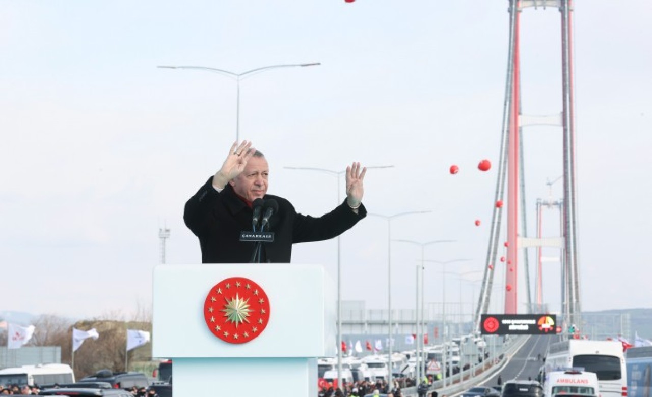 Çanakkale Köprüsü'ne görkemli açılış! Cumhurbaşkanı Erdoğan,  köprünün geçiş fiyatını açıkladı