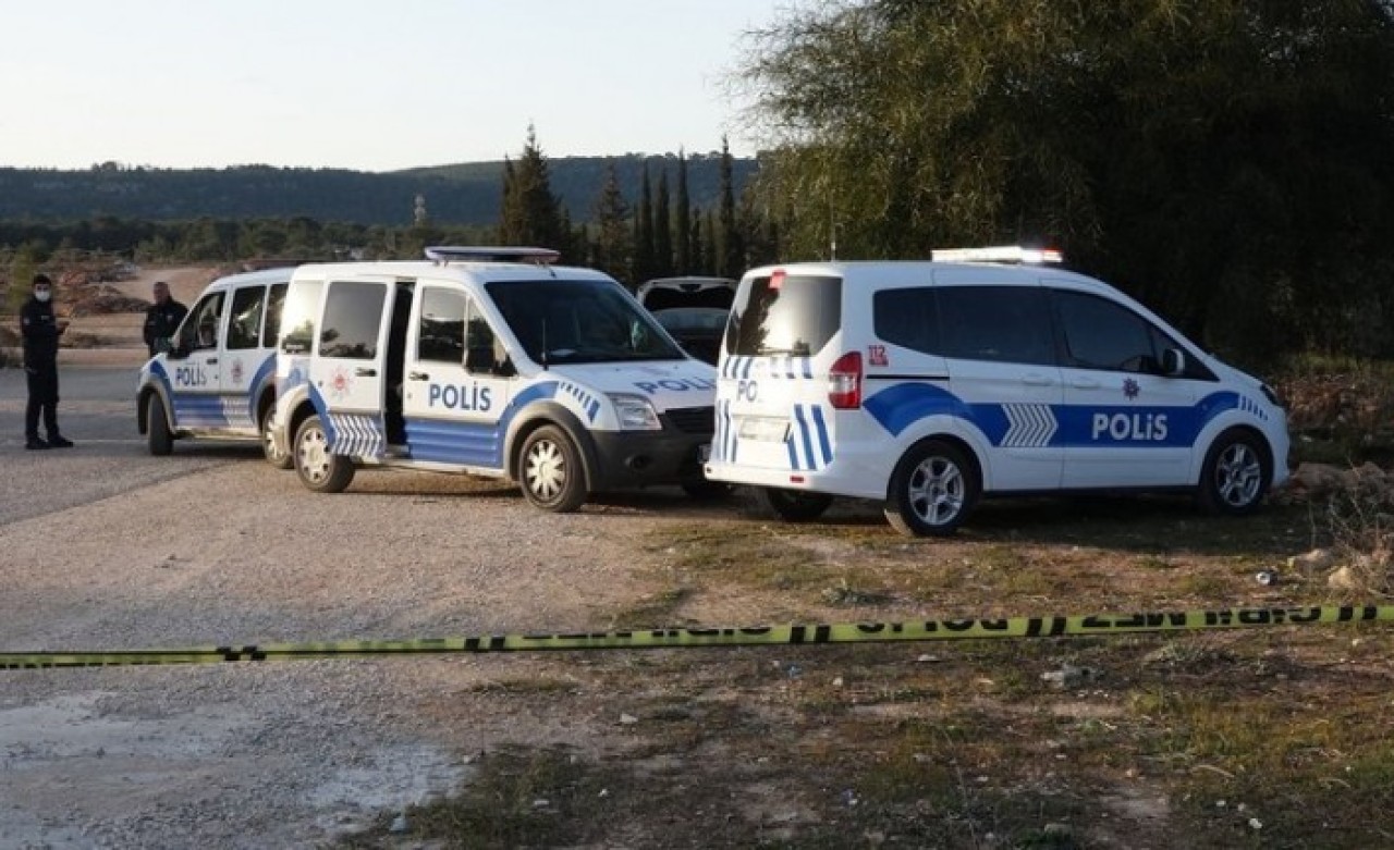 Cesedi Antalya'da park halindeki aracın bagajından çıktı: Muhammet Aslandoğan öldü