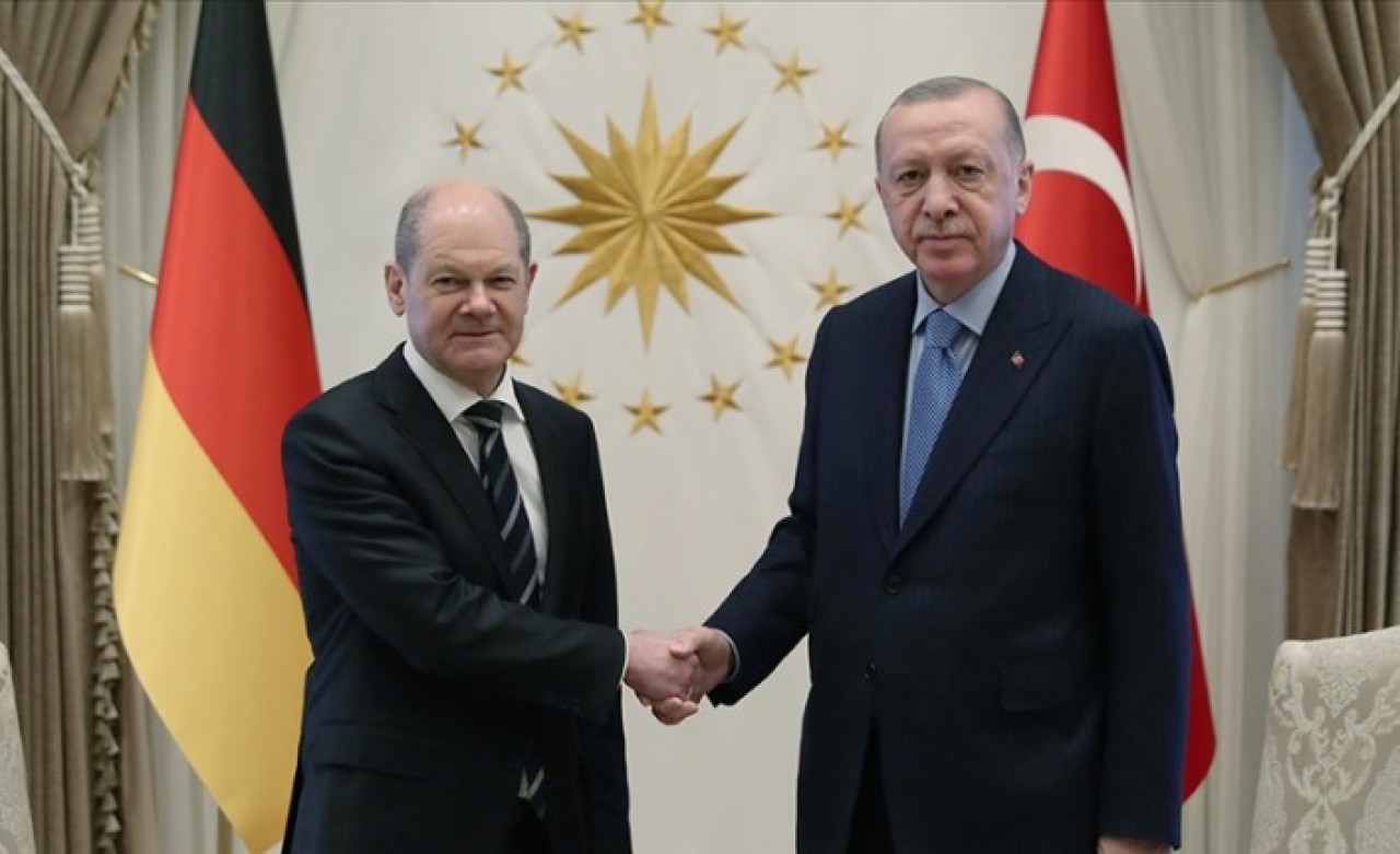 Cumhurbaşkanı Erdoğan,  Almanya Şansölyesi Scholz'la görüştü: Önemli açıklamalar