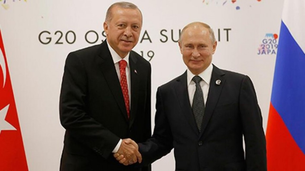 Cumhurbaşkanı Erdoğan'dan Putin'le kritik görüşme: Putin savaşı bitirmek için tek şartını bildirdi