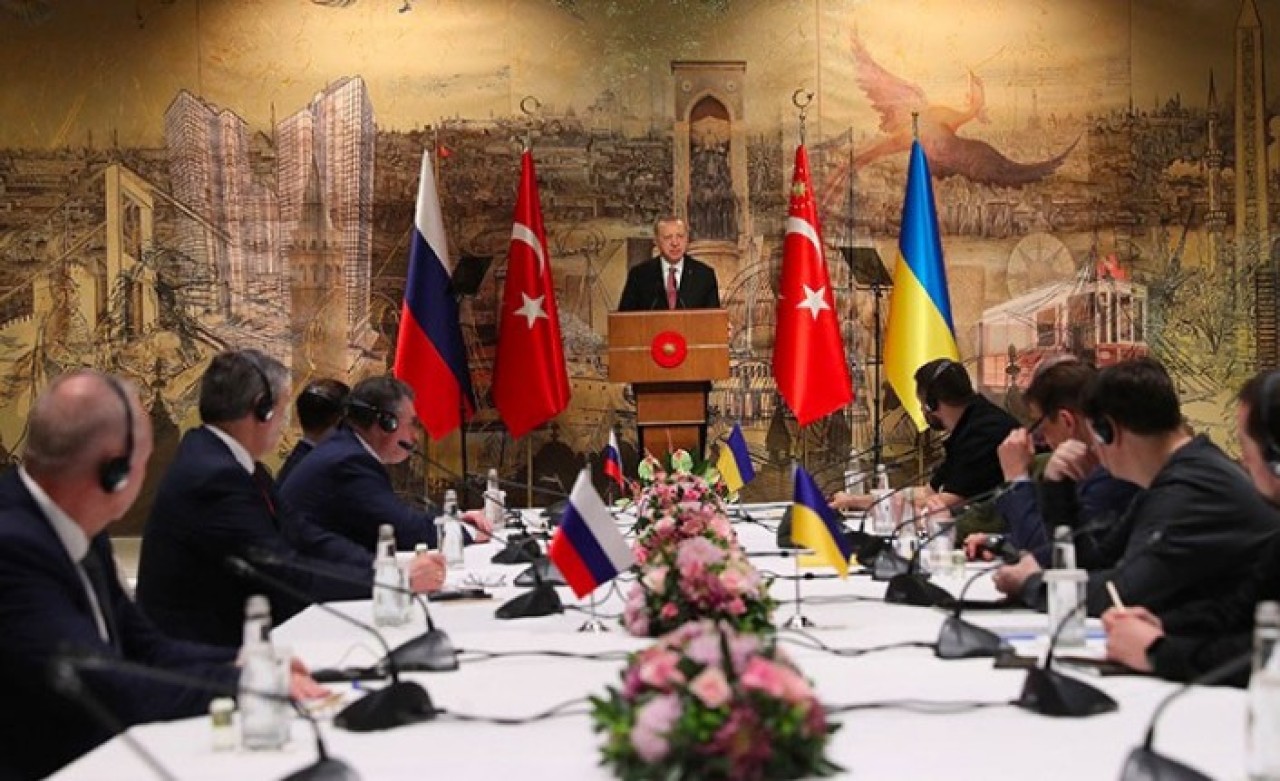 Cumhurbaşkanı Erdoğan,  Rusya ve Ukrayna heyetine seslenip,  Özbekistan'a gitti