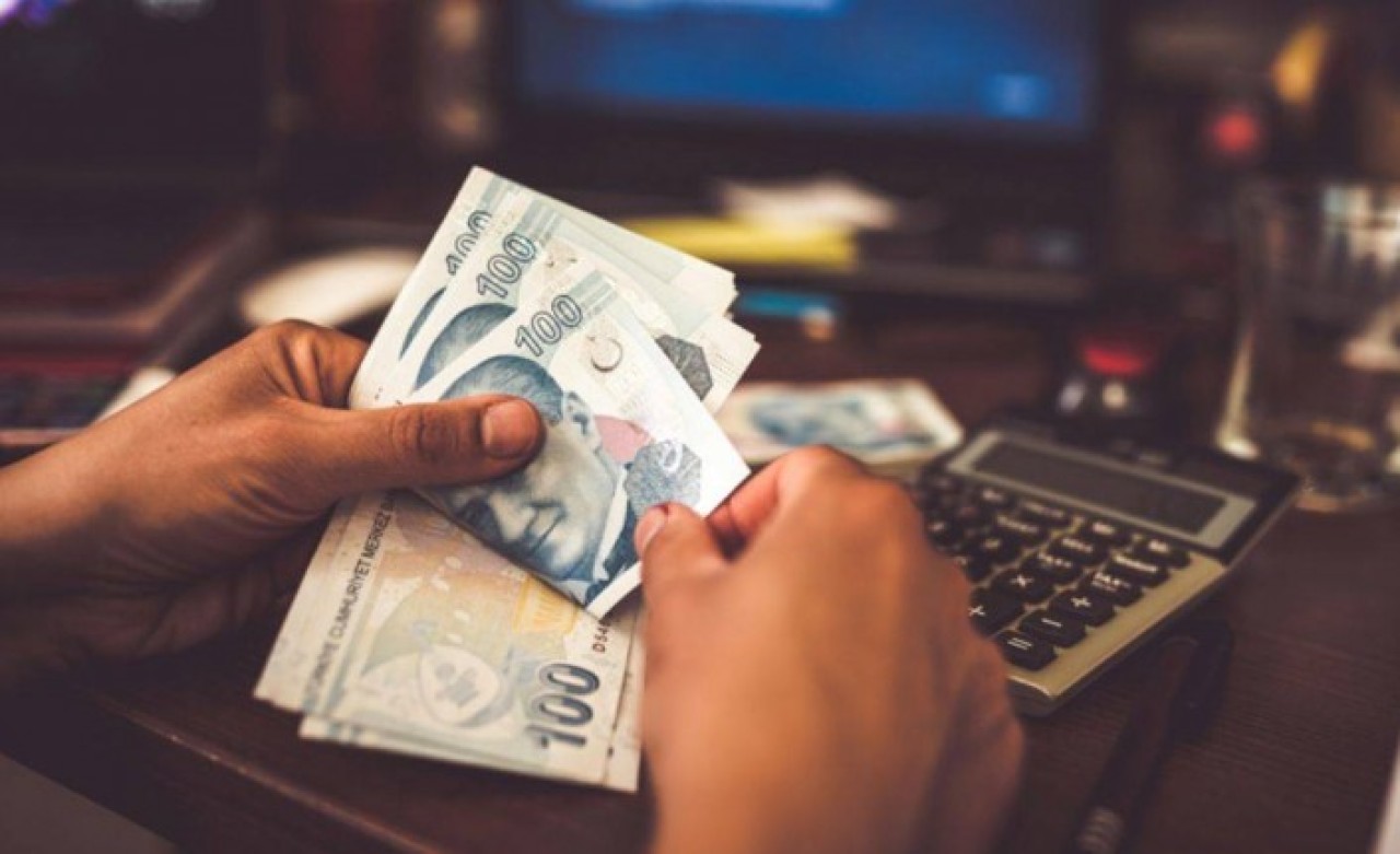 Emeklilerin bayram ikramiyesiyle ilgili flaş gelişme: Bu yıl kaç lira olacak? 