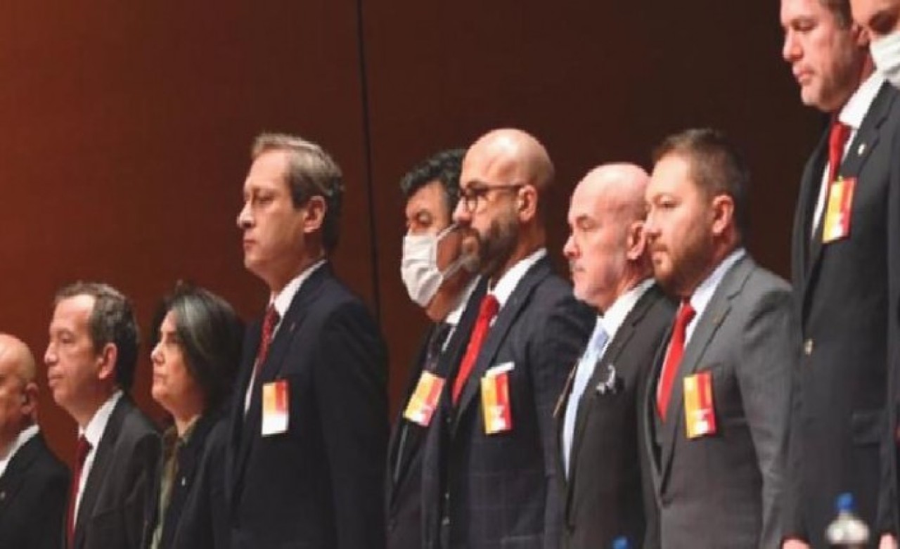 Fatih Altaylı,  Galatasaraylılığını askıya aldı: Fenerbahçe’den 10 yesek bu kadar utanmazdım!