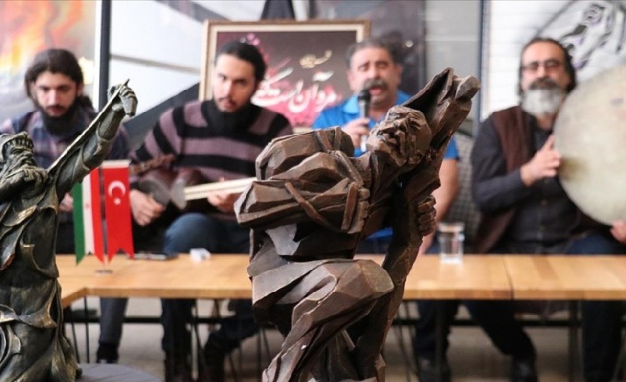 İranlı ressam ve heykeltıraşların eserleri Erzurum'daki buz müzesinde sergilendi