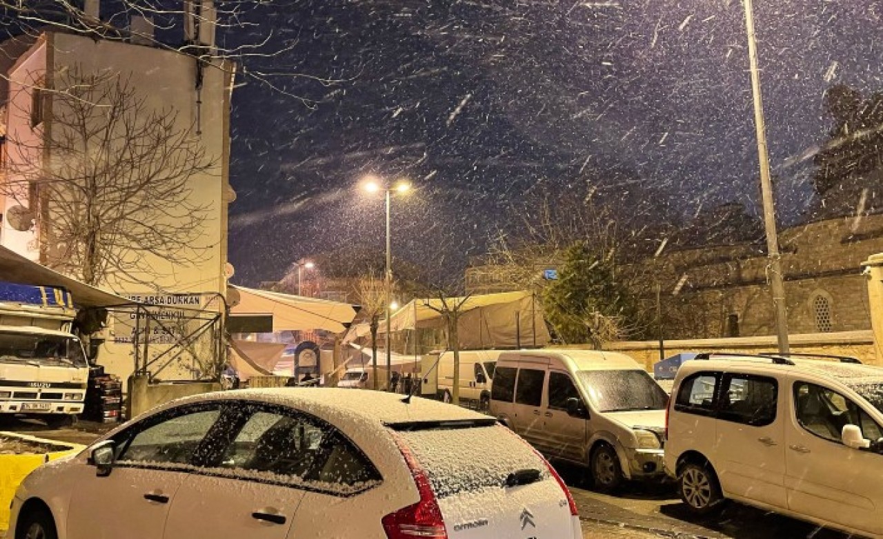 İstanbul'da kar yağışı başladı