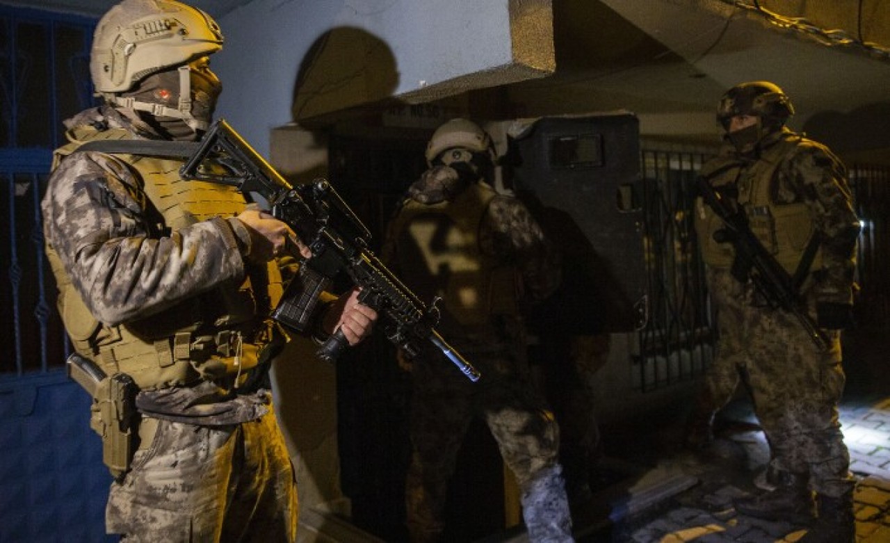 İstanbul'da şafak vakti operasyon