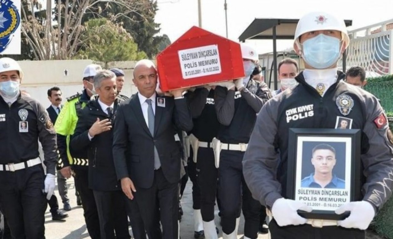 İzmir'de hayatını kaybeden polis Süleyman Dinçarslan'ın cenazesi toprağa verildi