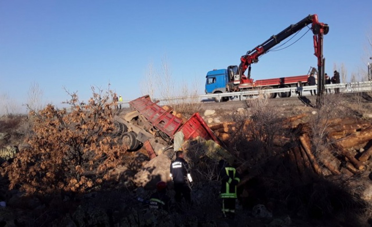 Konya'da fezi kaza! Kamyon sürücü Emrah Elmas öldü