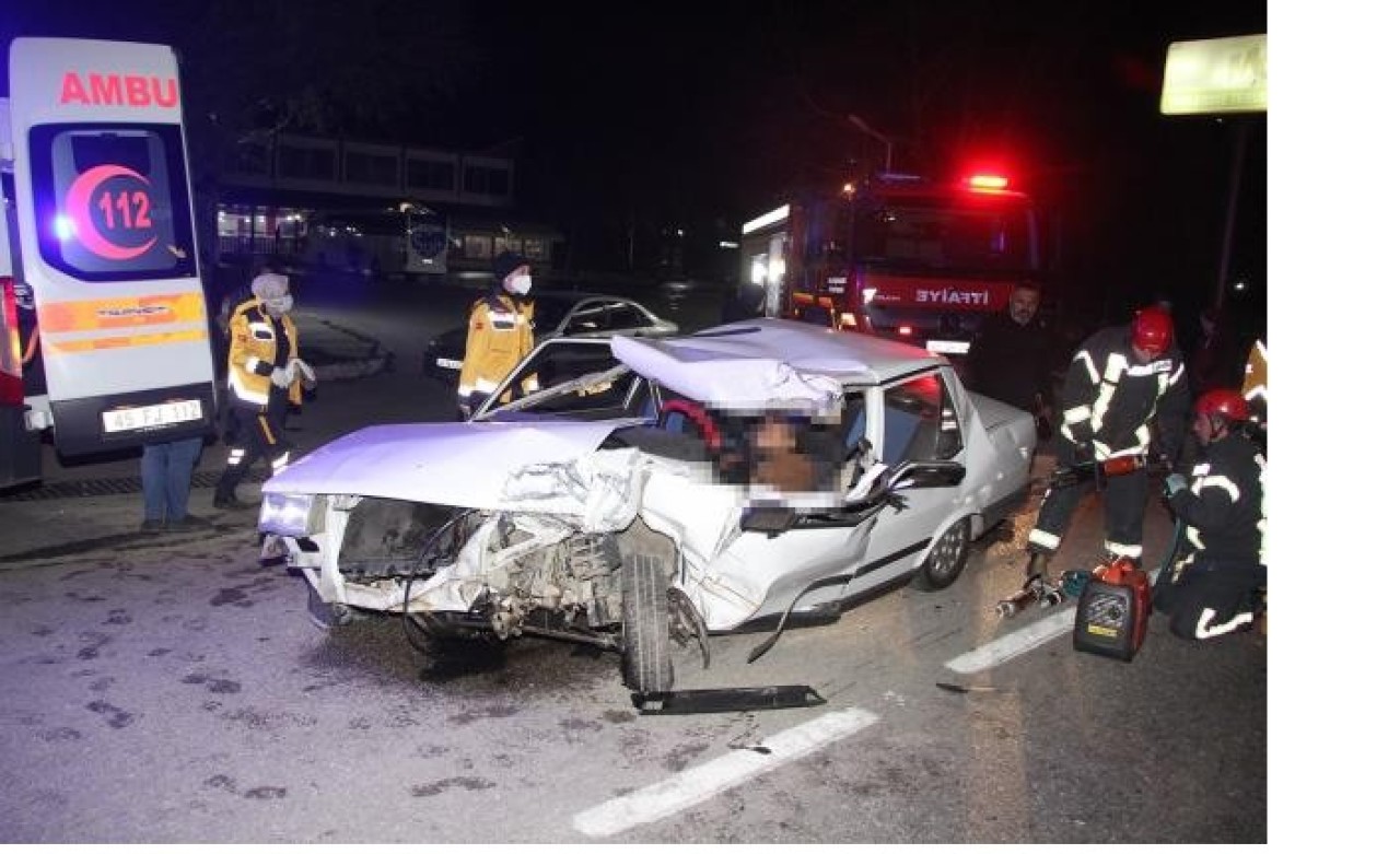 Manisa'da feci kaza! Otomobil sürücüsü Nuri Özsaygılı öldü