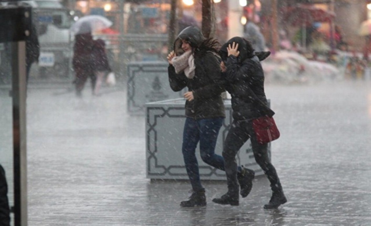Meteoroloji illerin adını tek tek sayarak uyardı: Kuvvetli yağmur ve kar yağacak!