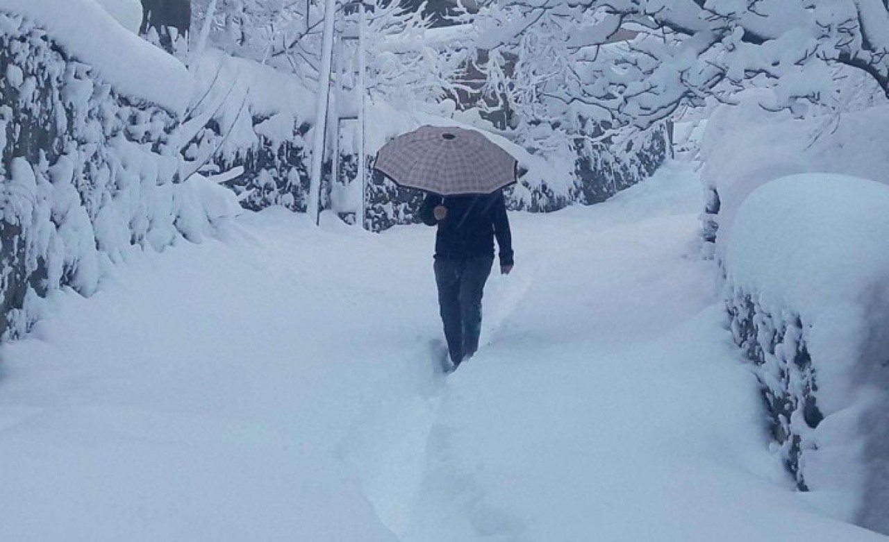 Meteoroloji şehirlerin isimlerini tek tek saydı ve uyardı: Bugün daha çok kar yağacak!