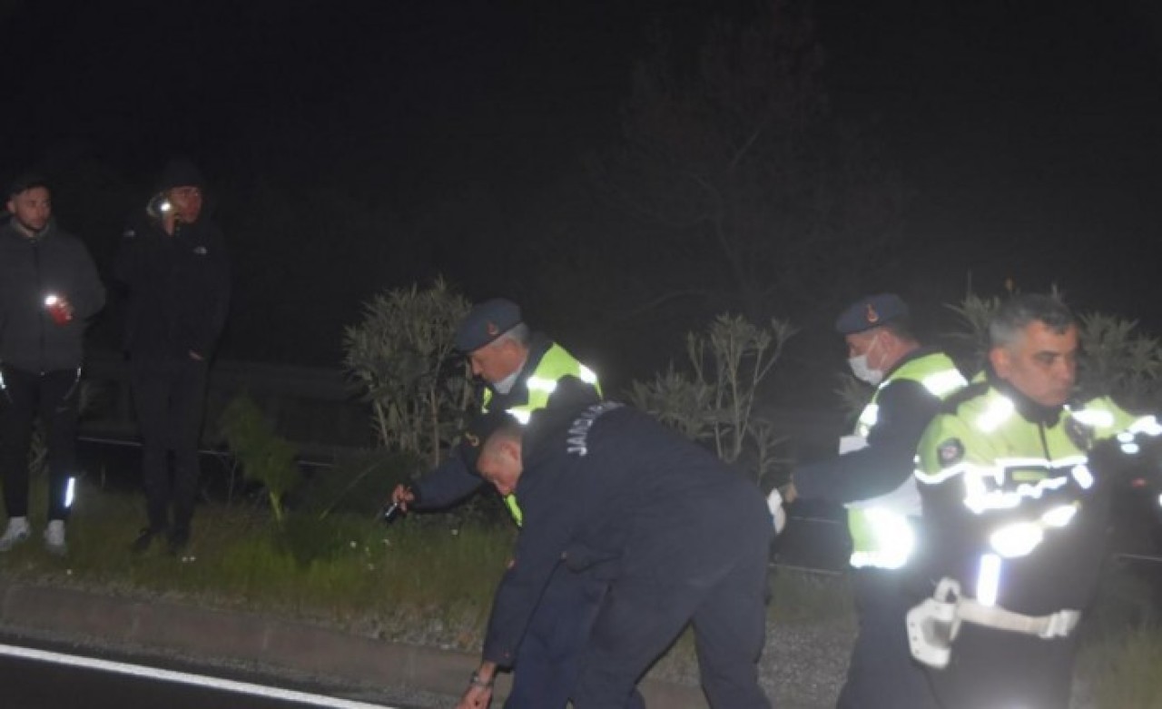 Milas'ta kazaya müdahele ederken otomobil çarptı: Polis Özgür Erikmen ağır yaralı