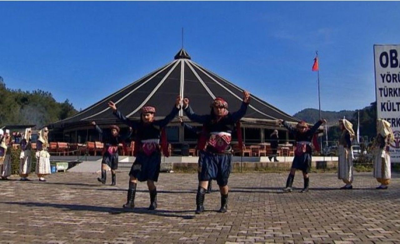 Oba çadırında Yörük müzesi