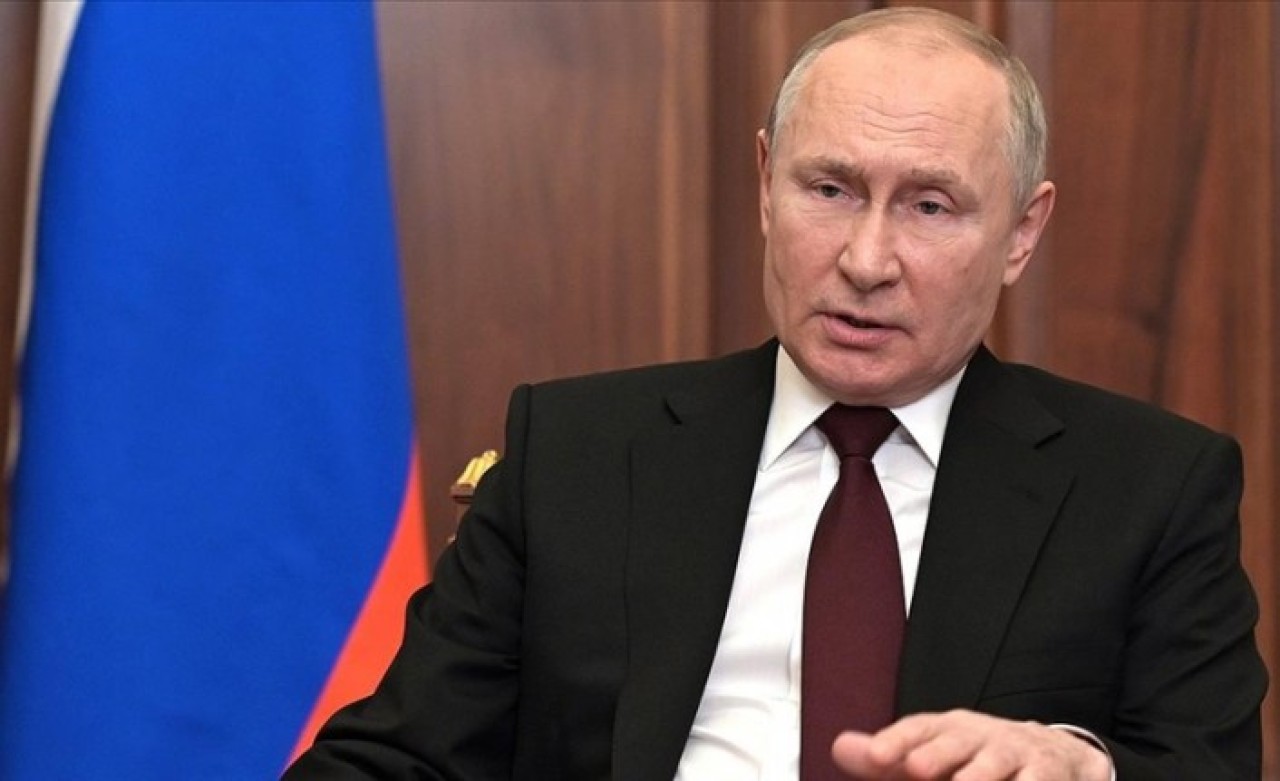 Putin'den flaş hamle: Bunu da yaptı!