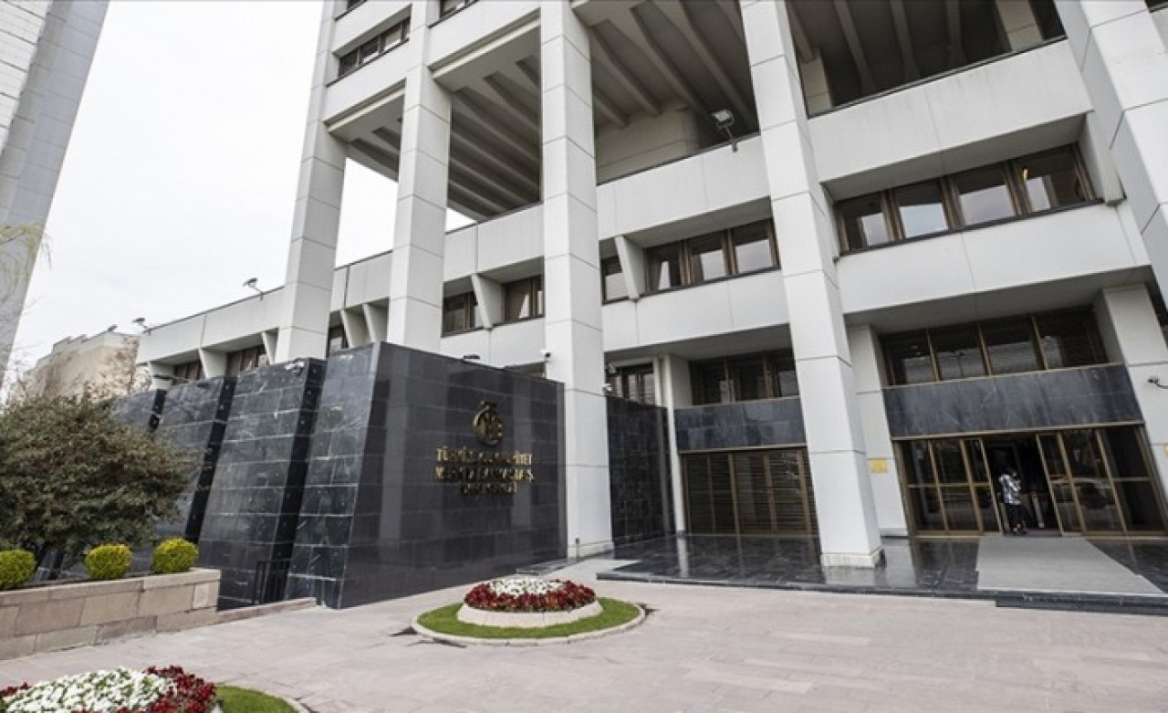 TCMB'den altın ve dövizden Türk lirasına geçişin desteklenmesine ilişkin tebliğlerde değişiklik