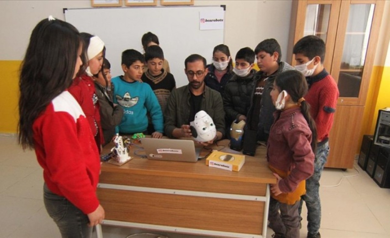 TEKNOFEST çocukları "Pinokyo" adını verdikleri robot tasarladı