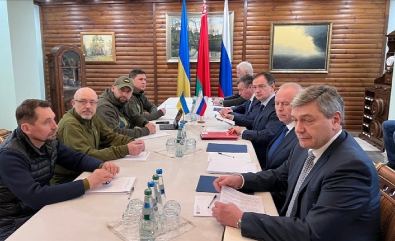 Ukrayna: Rusya ile bugün müzakereler yapılacak