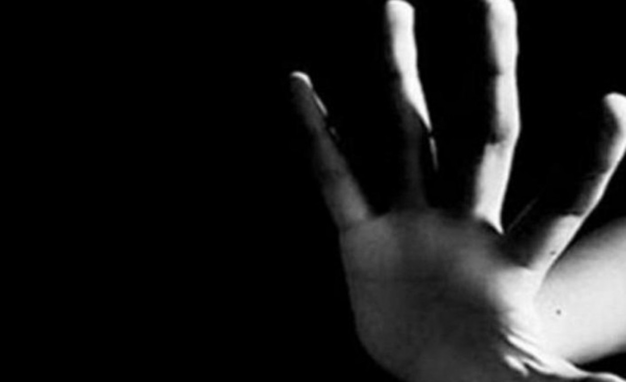 Ukrayna’daki savaştan kaçan genç kadın toplu tecavüze uğradı