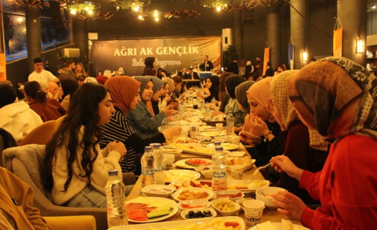 Ağrı'daki şatafatlı sahurun düzenlendiği işletmenin sahibinden flaş açıklamalar