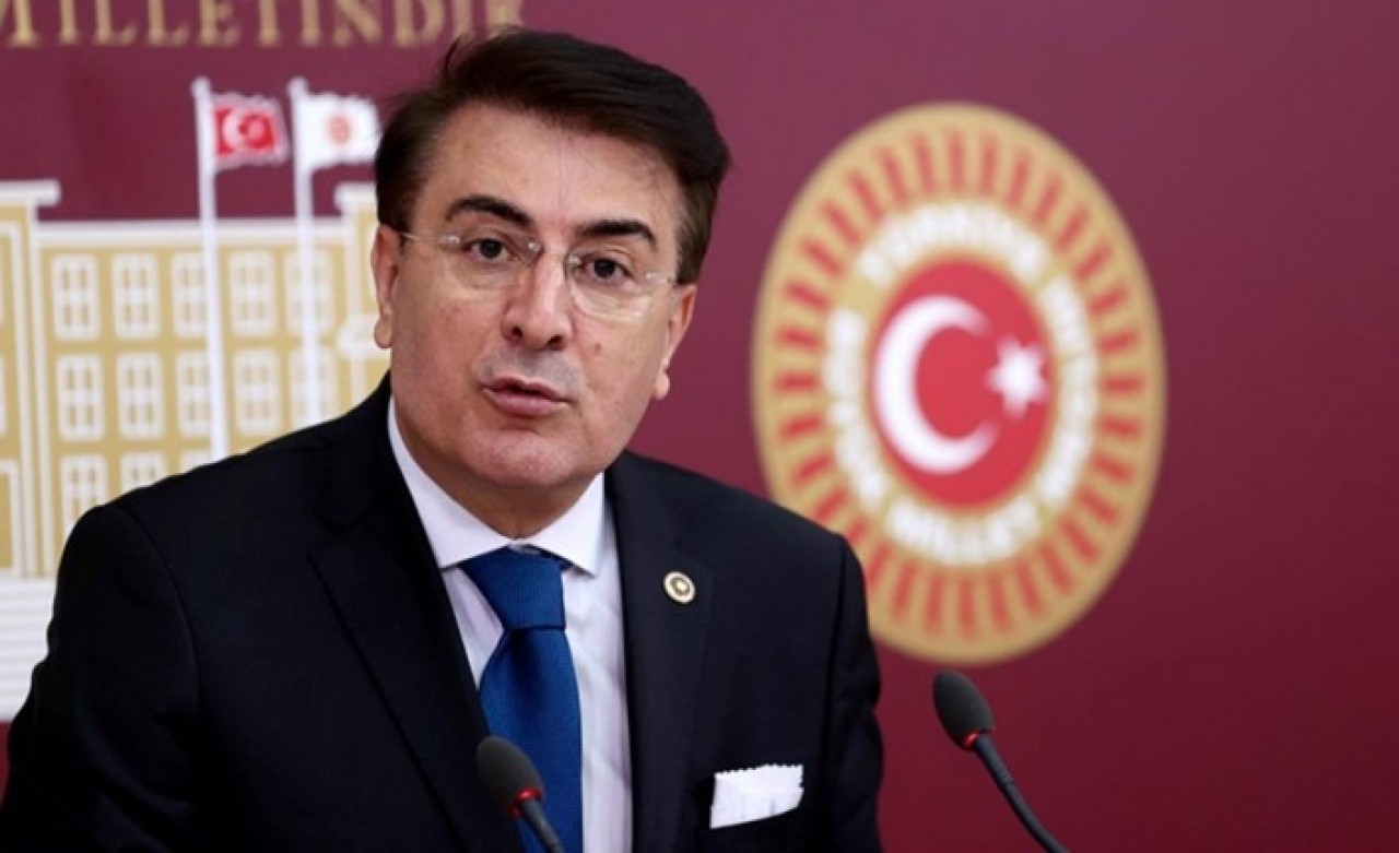 AK Parti'li Aydemir: "Terör,  ya yok olacak,  ya yok olacak"