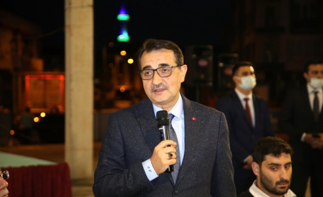 Bakan Fatih Dönmez: Sayın Cumhurbaşkanı çayın taşıyla çayın kuşunu vurmuş oldu!