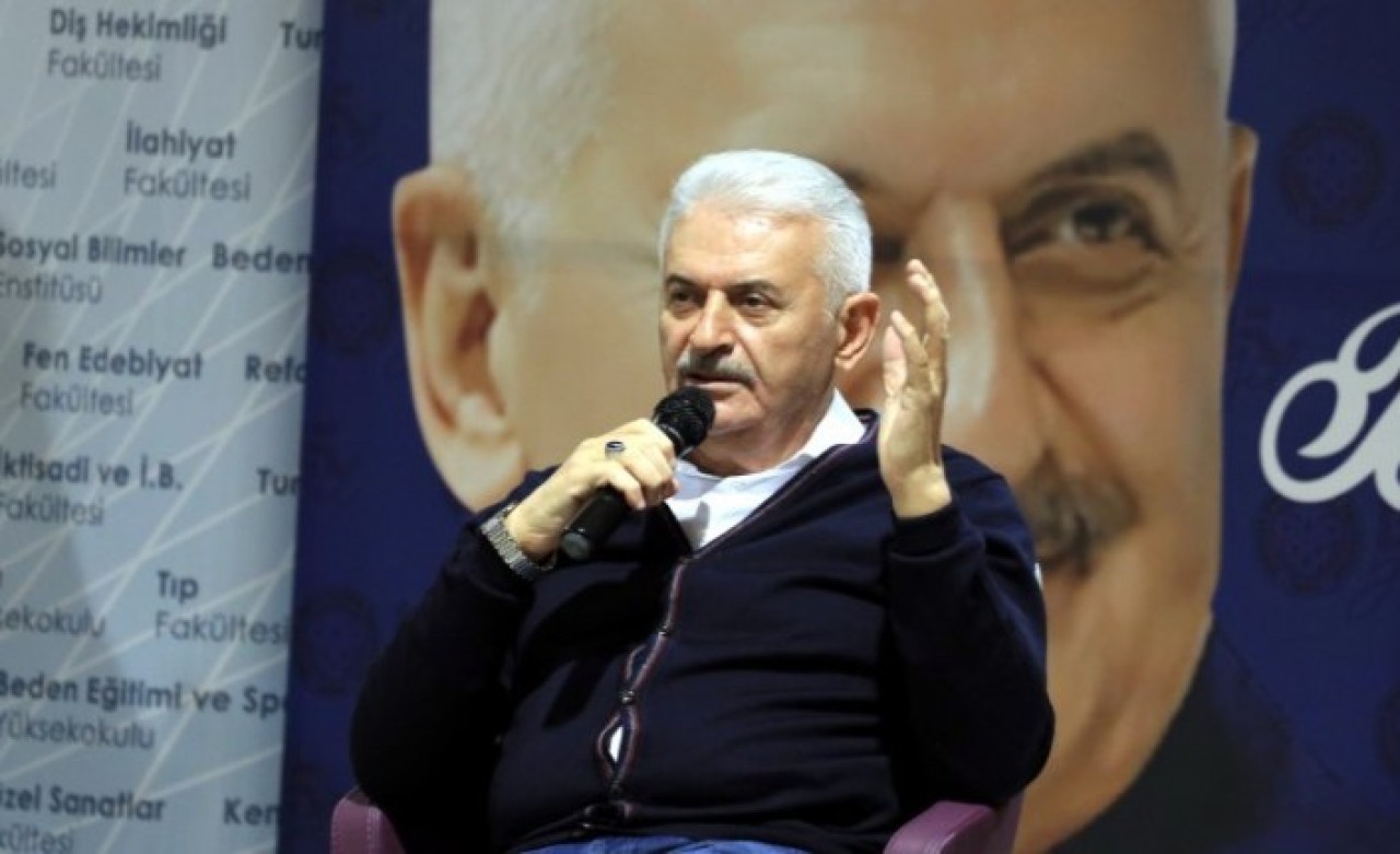 Binali Yıldırım'dan Türkiye'den gitmek isteyen gençlere: Davulun sesi uzaktan hoş gelir